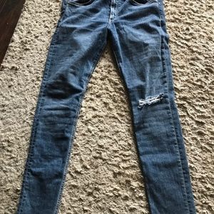 Rag & Bone Summer Distressed Skinny Jeans!